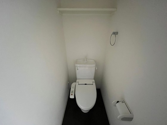 トイレ　※別部屋の写真です