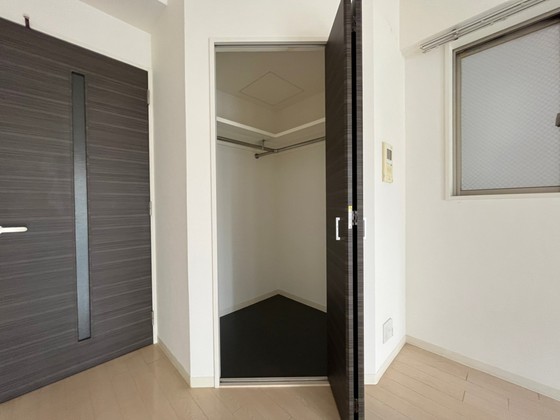 収納　※別部屋の写真です