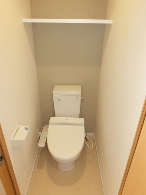 トイレ　洗浄機付きトイレ