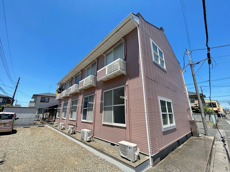 建物外観　越谷駅徒歩１２分（９６０ｍ）