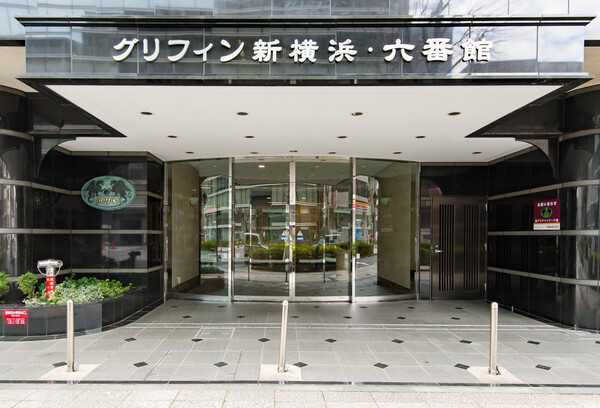 エントランス　【女性のお一人暮らしでも安心のセキュリティ♪】