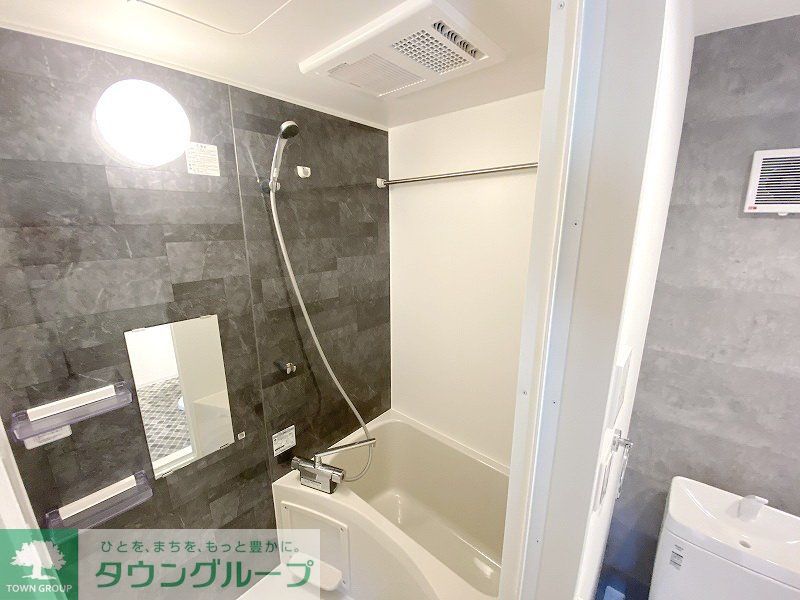 バス・シャワールーム　同一施工会社参考写真