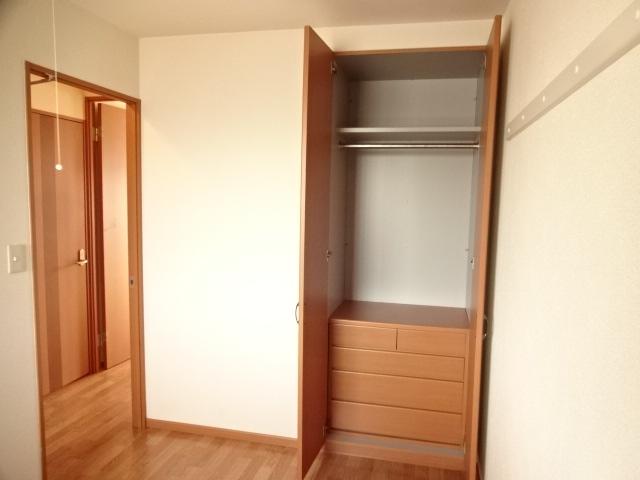 収納　クローゼット