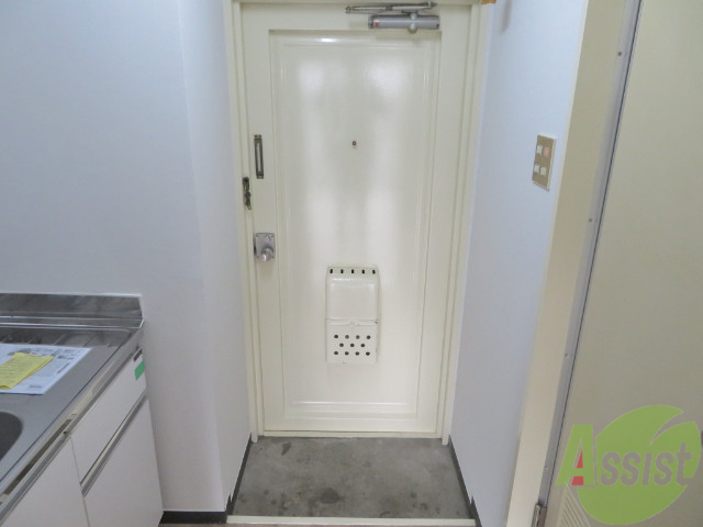 玄関　玄関の様子です。明るい印象ですね。気分もあがりそう。