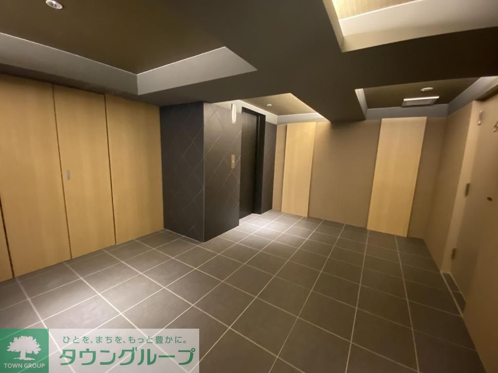 エントランス　エントランス