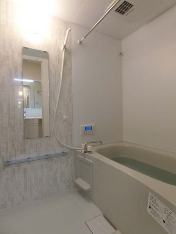 バス・シャワールーム　図面と現状に相違がある場合には現状を優先