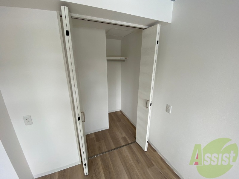 収納　寝室には収納があります。すっきり片づけましょう！