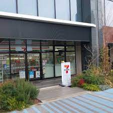 コンビニ　セブンイレブン FR有明店（コンビニ）まで562m