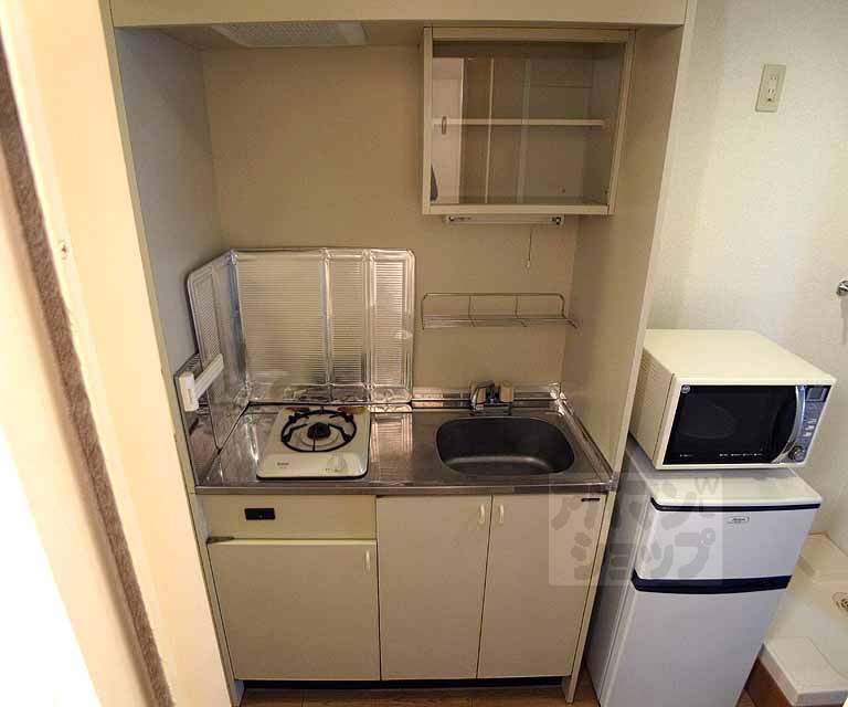 キッチン　家具・家電は残置物につき設備対象外となります。