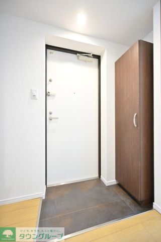 玄関　お部屋探しは株式会社　タウンハウジング　までお気軽にお問合…