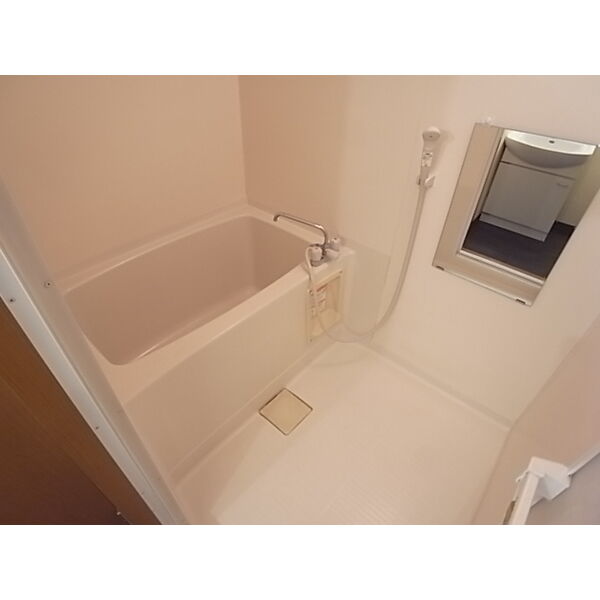 バス・シャワールーム　写真は類似です。