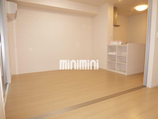 その他部屋・スペース　リビングと洋間をつなげて使えます。