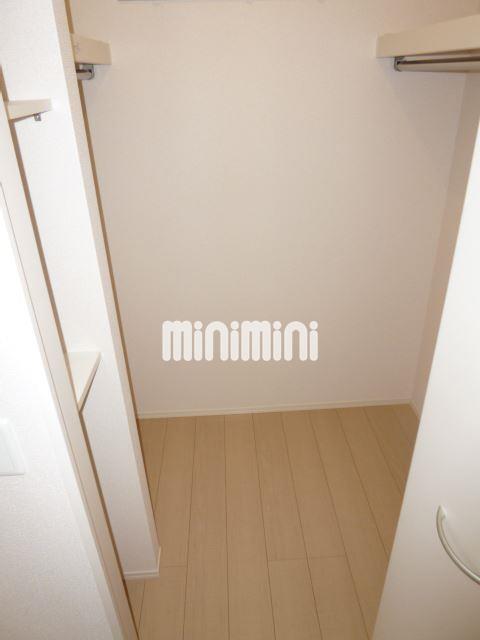 収納　広めのクローゼットが魅力です。