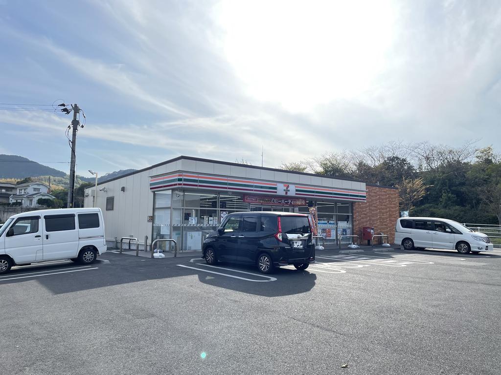 コンビニ　セブンイレブン岡垣野間店（コンビニ）まで2773m