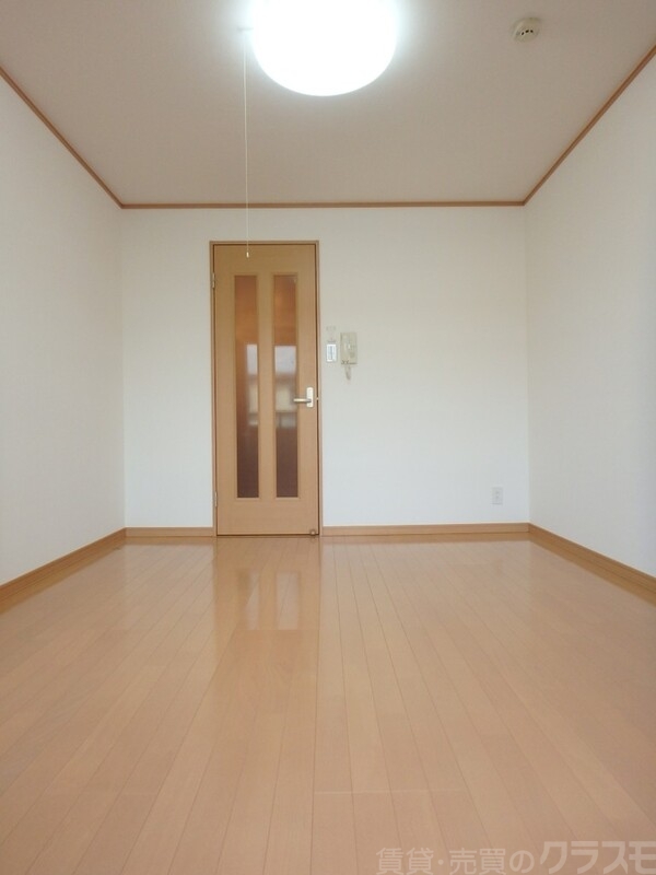 居室・リビング　開放感のある明るいお部屋です。