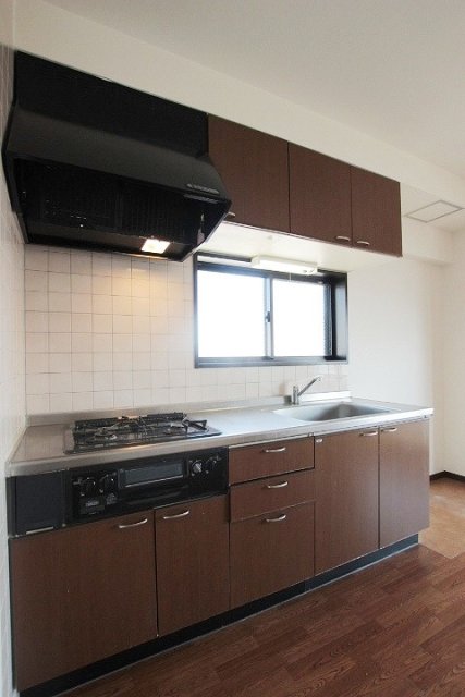 キッチン　同物件別号室