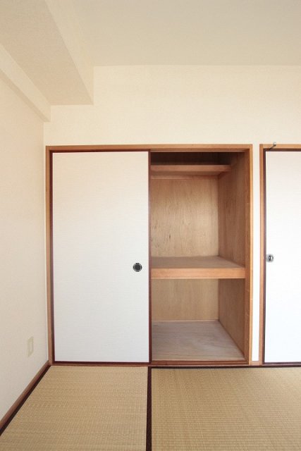 収納　同物件別号室