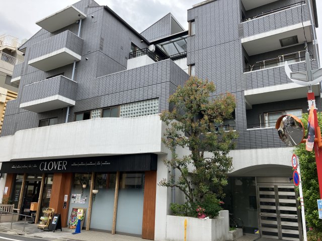 建物外観　落ち着いた雰囲気の外観です