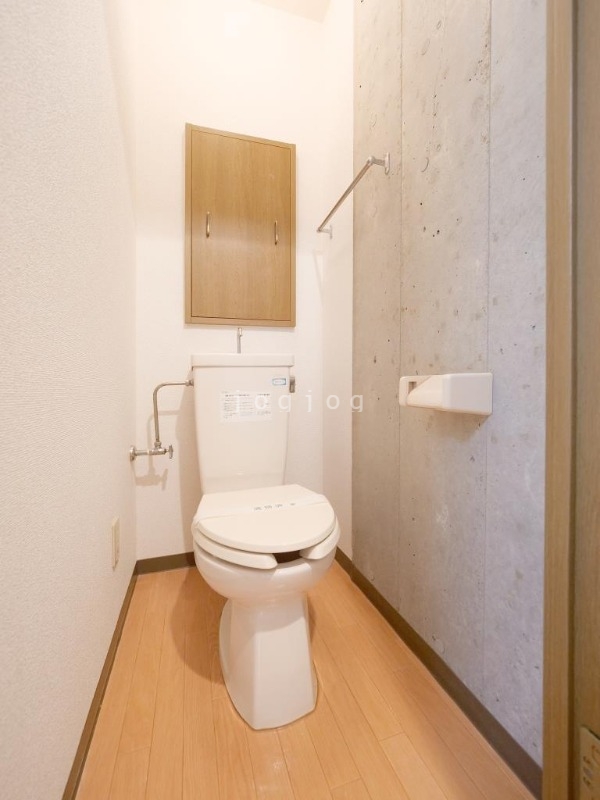 トイレ　清掃済みキレイ！