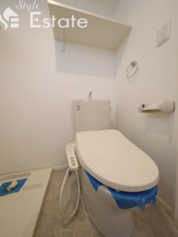 トイレ　温水洗浄便座付トイレ