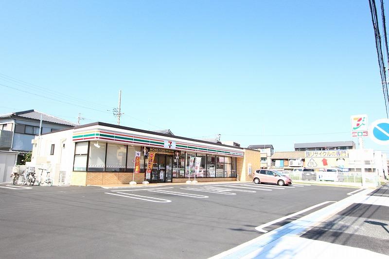 コンビニ　セブンイレブン名古屋野立町3丁目店（コンビニ）まで195m