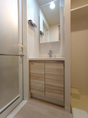 洗面設備　（別タイプ参考写真）クレイシアＩＤＺ王子　北区王子本町1