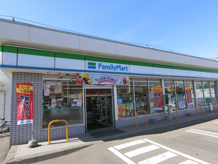 コンビニ　ファミリーマート厚別東5条店（コンビニ）まで432m