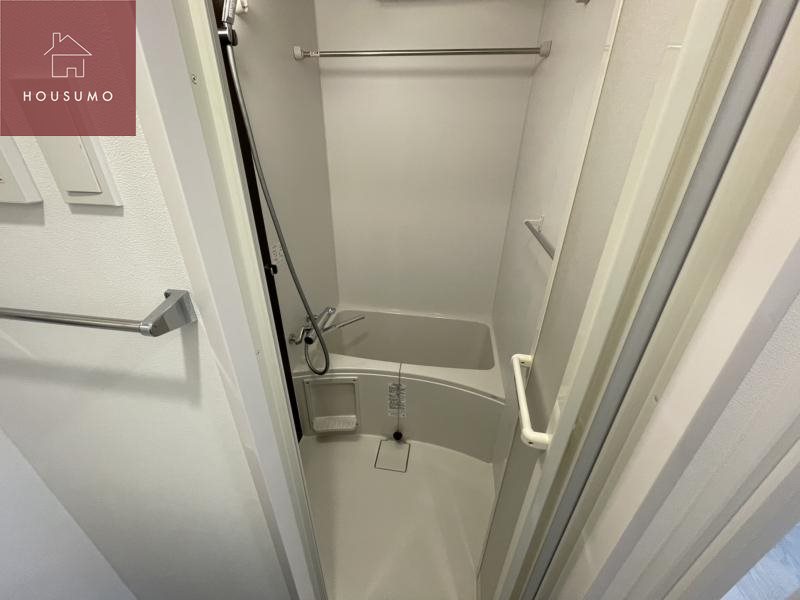 バス・シャワールーム　落ち着いた空間のお風呂です