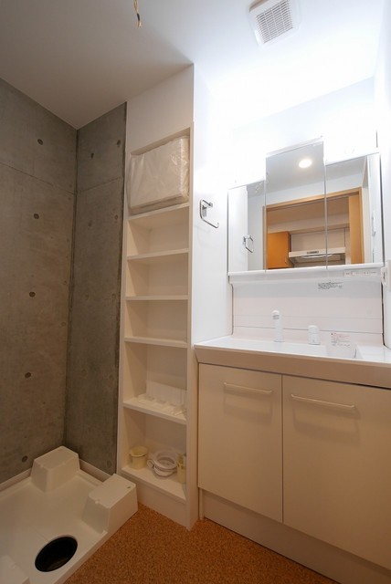 洗面設備　独立洗面台シャワー水栓