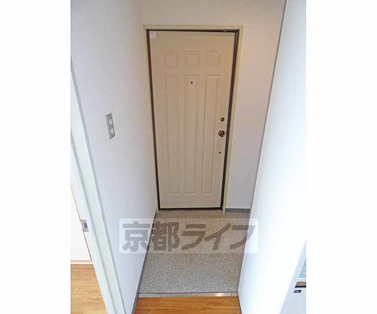 玄関　玄関です。