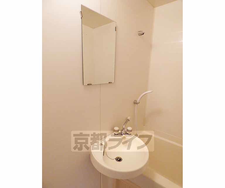 洗面設備　洗面台です。