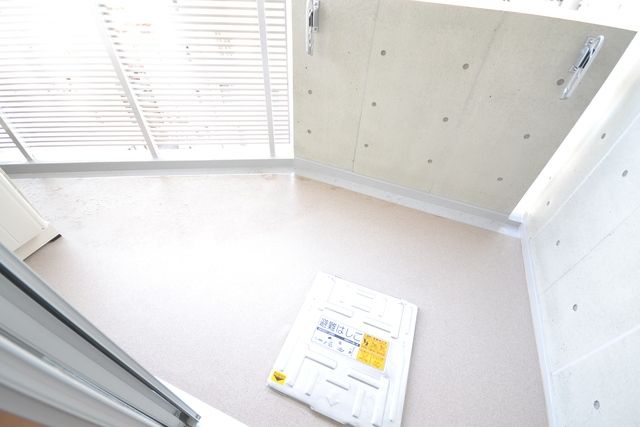 バルコニー　※別号室の参考写真