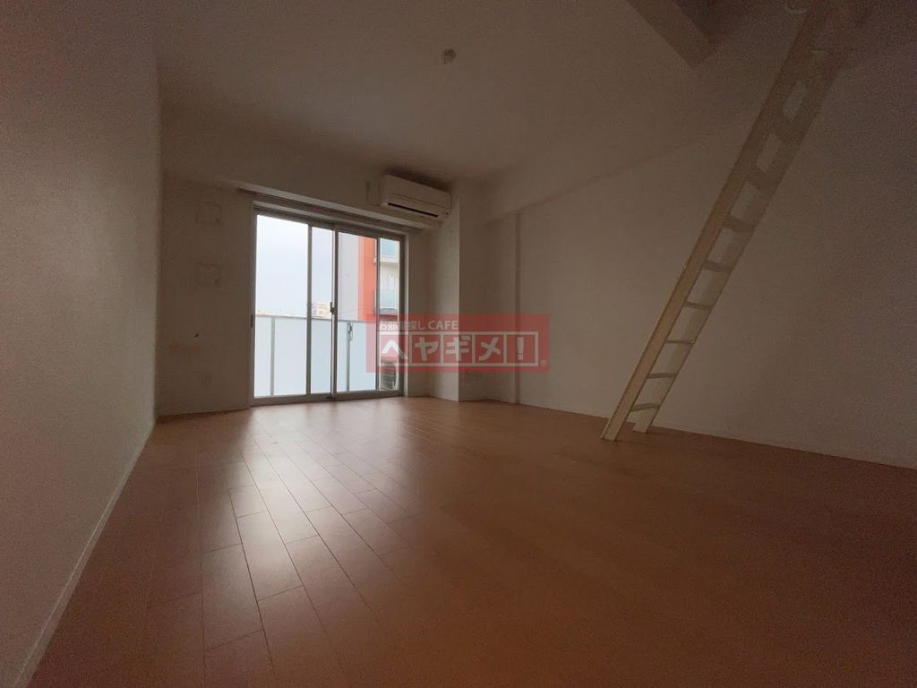 居室・リビング　※別号室の参考写真