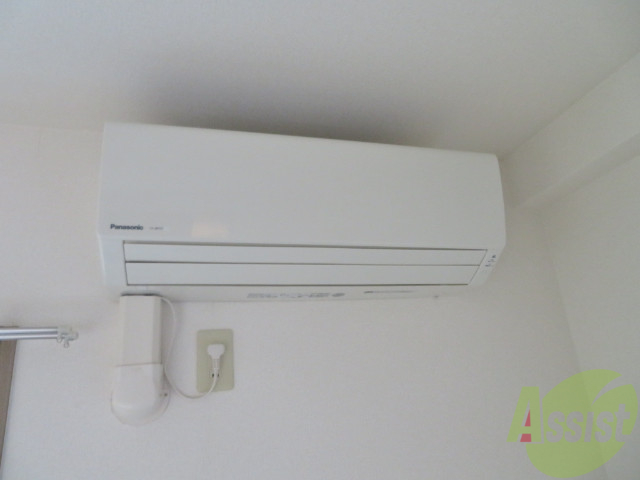 その他設備　あらかじめエアコンがついています。夏も冬も快適ですよ。