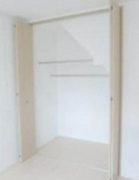 収納　別部屋の写真を使用しております。