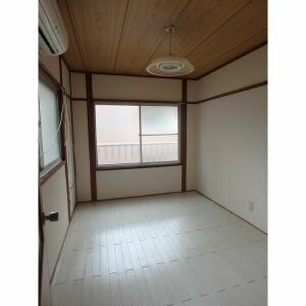 居室・リビング　別部屋です。現況優先。