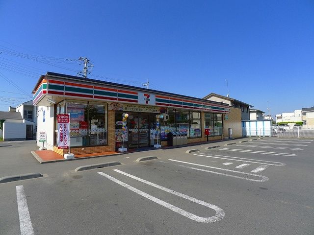 コンビニ　セブンイレブン太田高校西店（コンビニ）まで70m