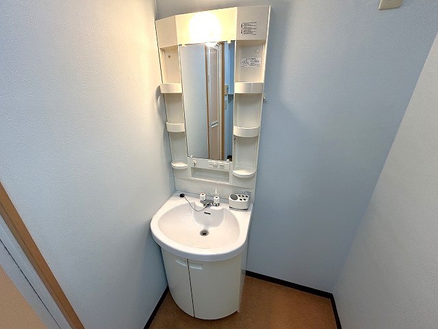 洗面設備　参考写真。