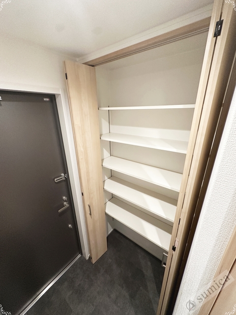 玄関　たくさんの靴を収納可能です♪♪