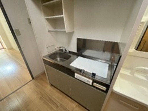 キッチン　キッチン　※同タイプの部屋のお写真です