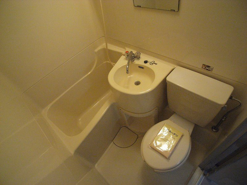 バス・シャワールーム　201号