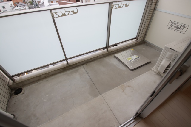 バルコニー　※別室の参考写真の為、現況優先です。