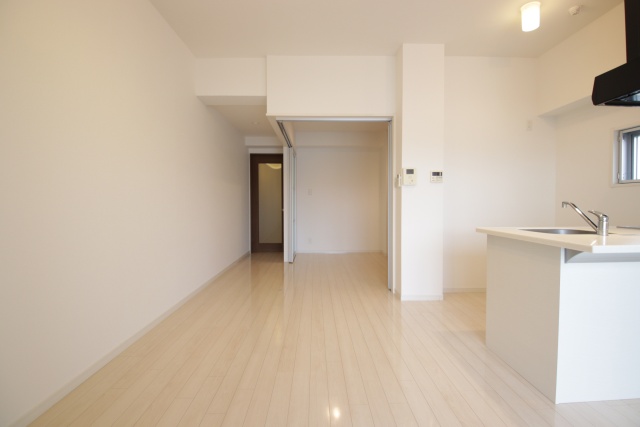 居室・リビング　※別室の参考写真の為、現況優先です。