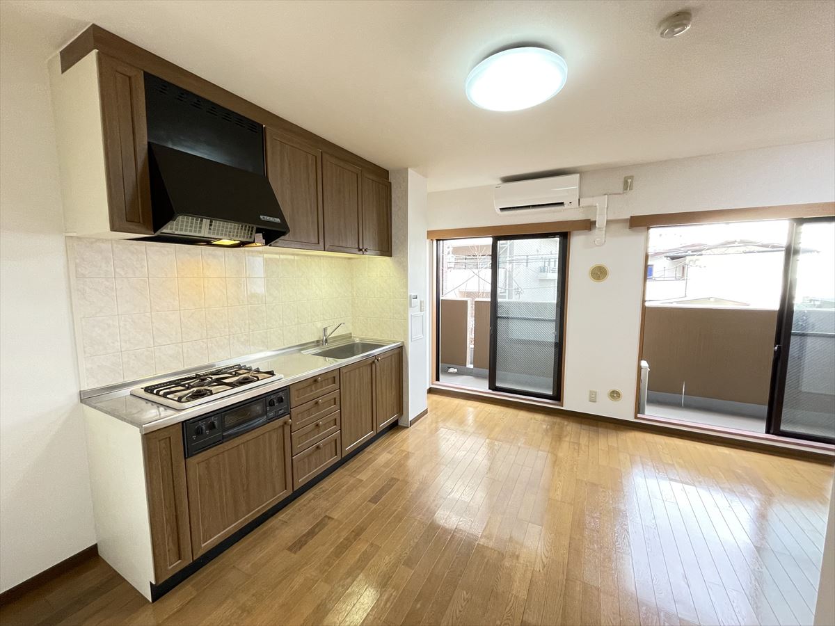 居室・リビング　ゆったり過ごせる居間です