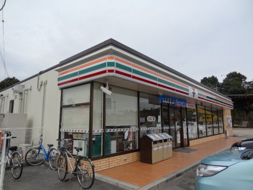 コンビニ　セブン-イレブン 東広島西条インター店（コンビニ）まで438m
