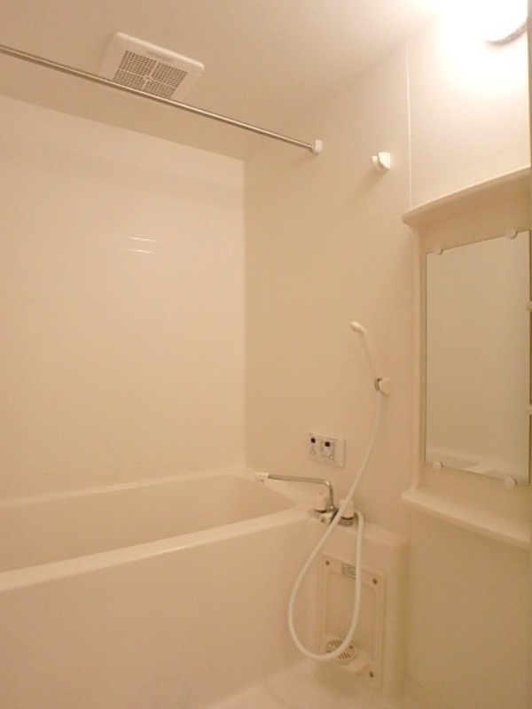 バス・シャワールーム　図面と現状に相違がある場合には現状を優先