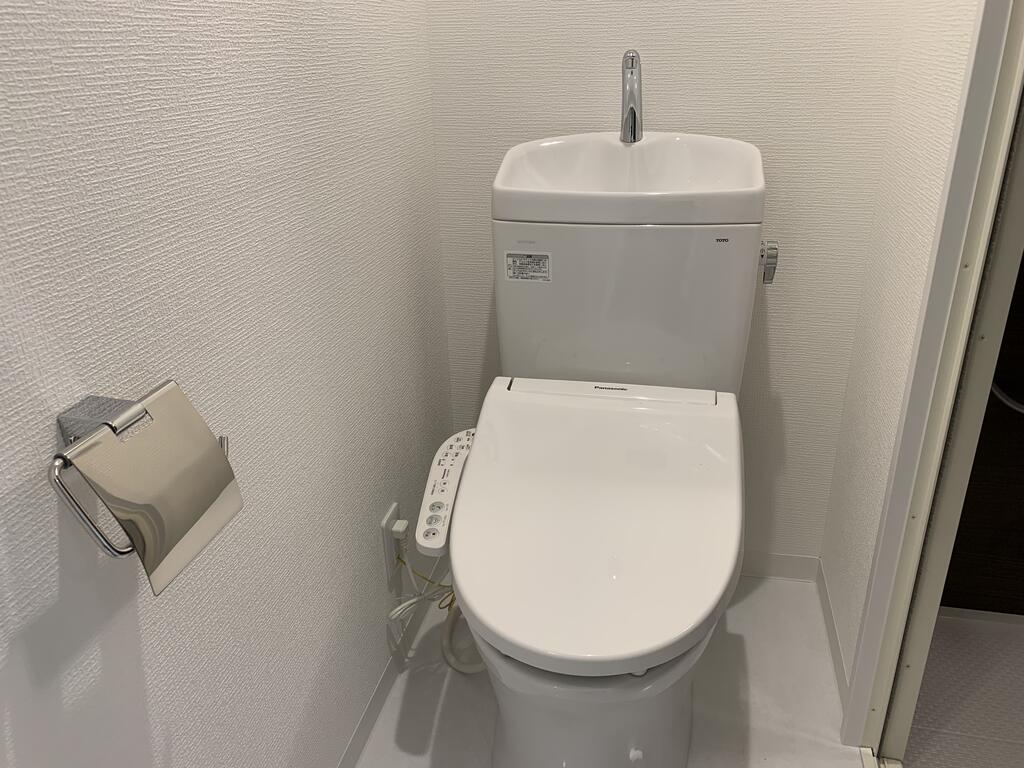 退去予定!高級仕様パルポート鶴見305コンビニ!学割あり★のトイレ写真
