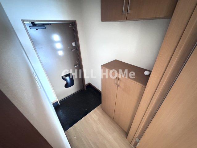 玄関　当社、チルホームのHPもご覧ください(^^)/物件情報多数♪