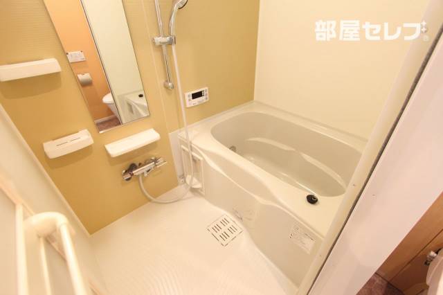 バス・シャワールーム　※１０３号室の写真です。