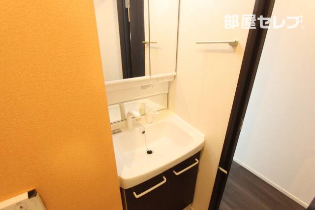 洗面設備　※１０３号室の写真です。